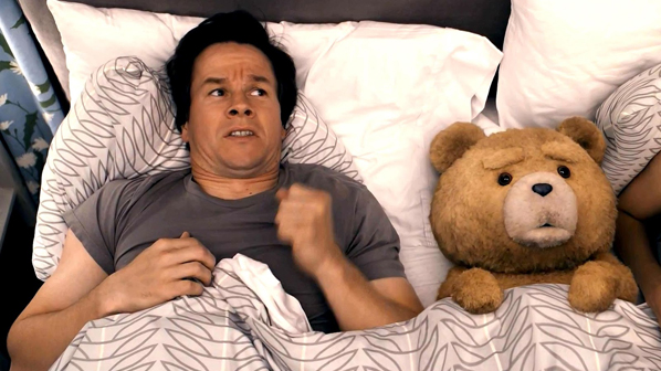 Mark Wahlberg e Urso TED